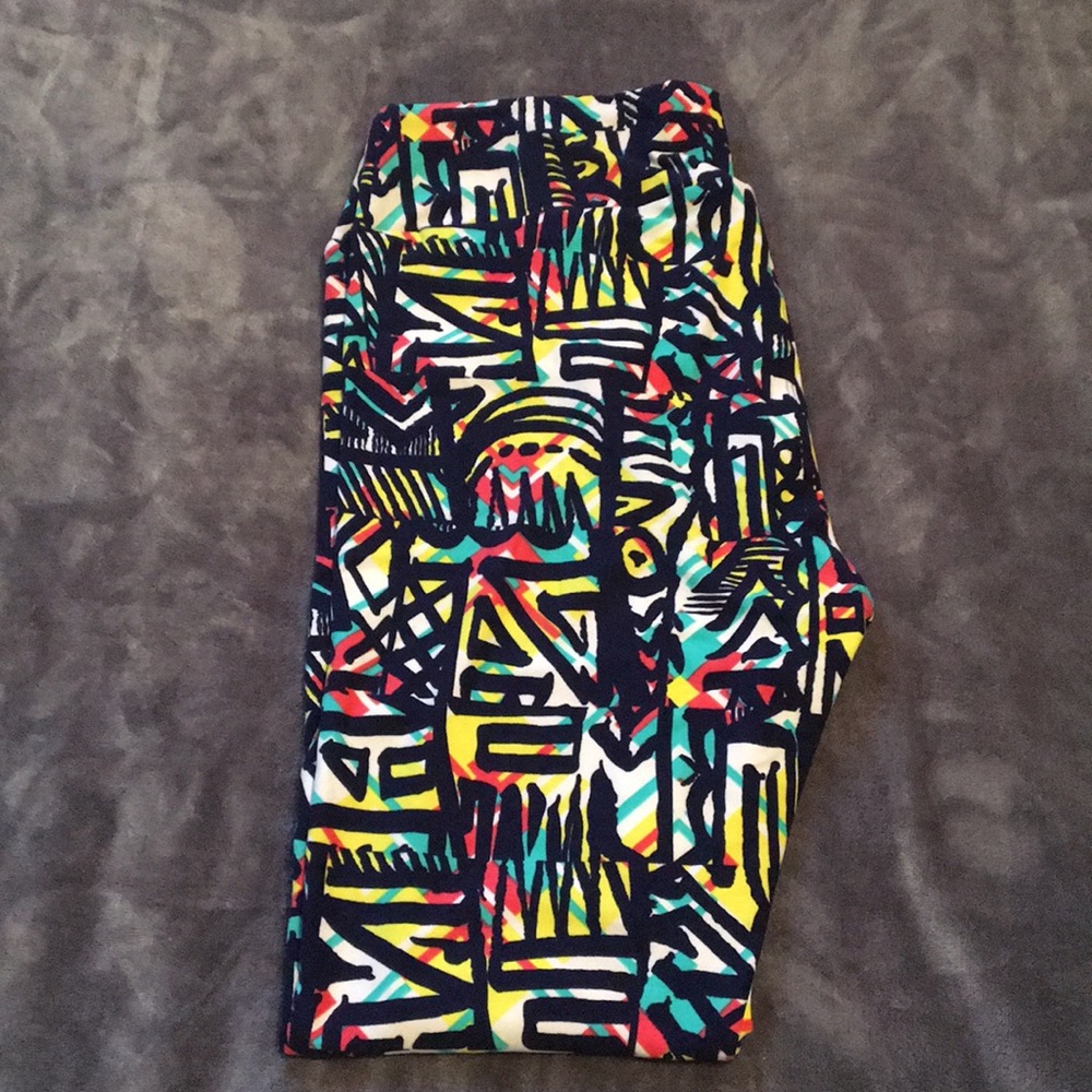 SOLD—LLR Leggings 💛